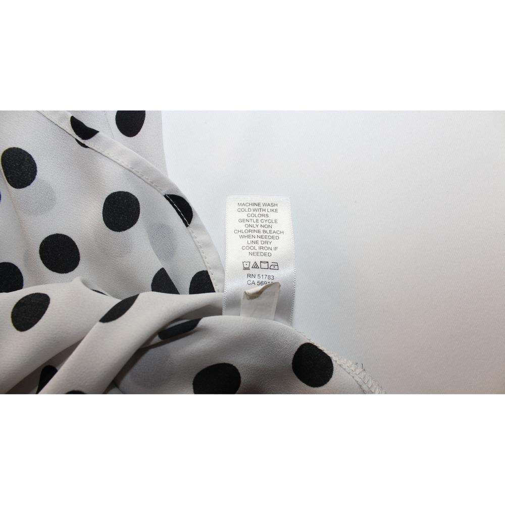 Maurices Womens 3X Polka Dot Blouse White Black Short Sleeve Back Zip Top - Picture 4 of 7